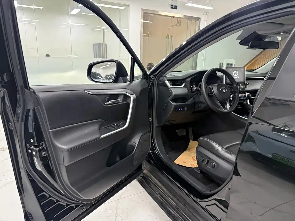 Wildlander 2.0 L CVT 2 WD Luxury