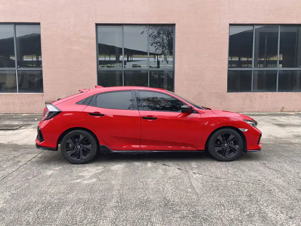 Civic HATCHBACK 220 TURBO CVT Trend Cool Control