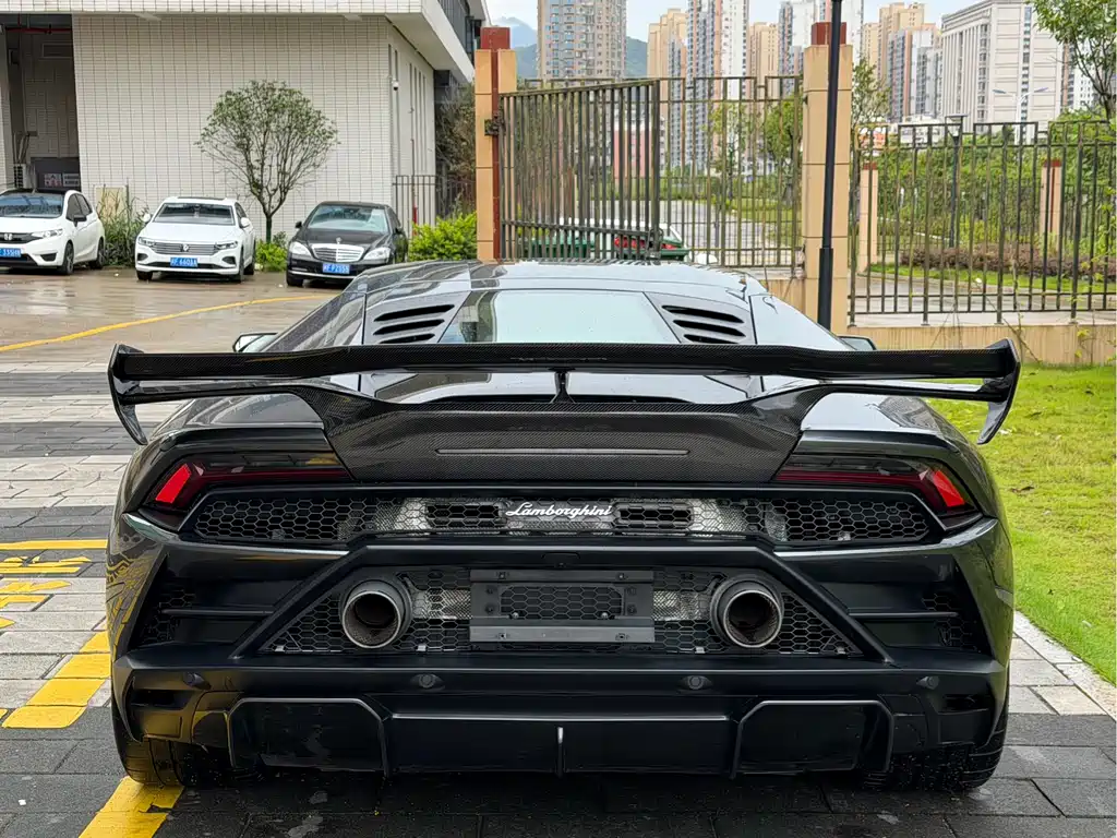 Huracán Huracán EVO RWD