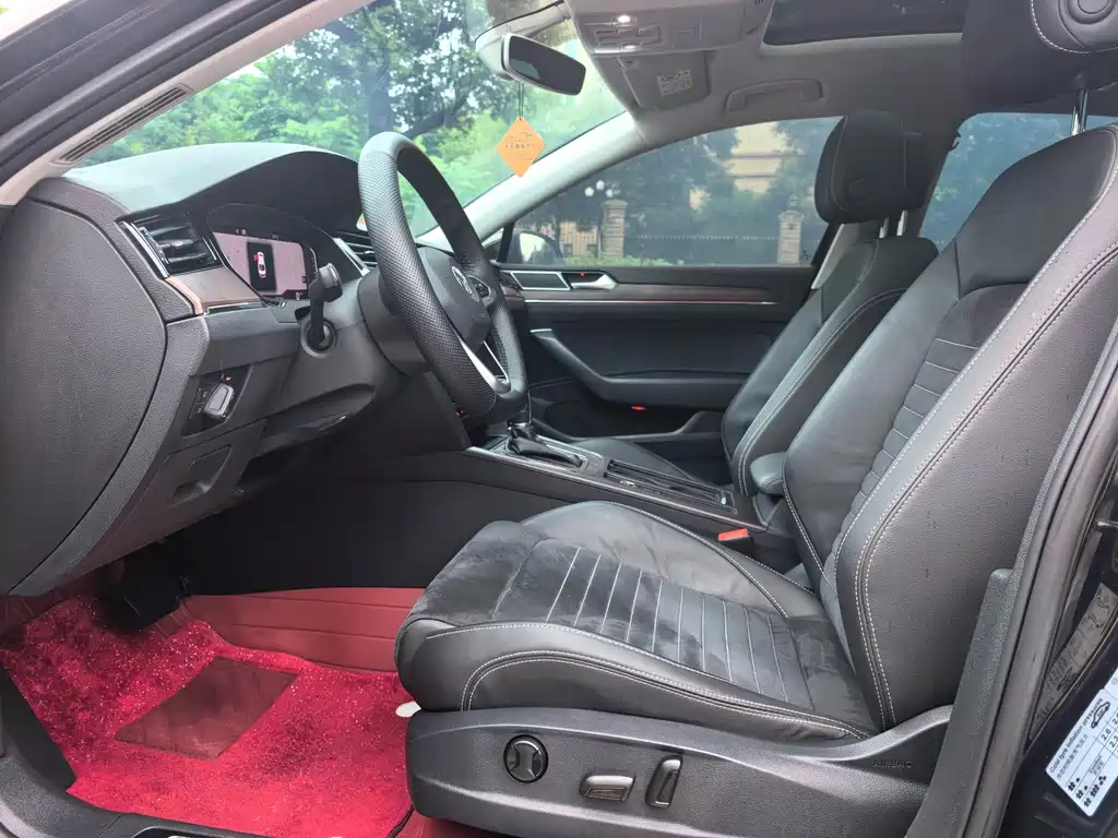 Magotan 330 TSI DSG Luxury