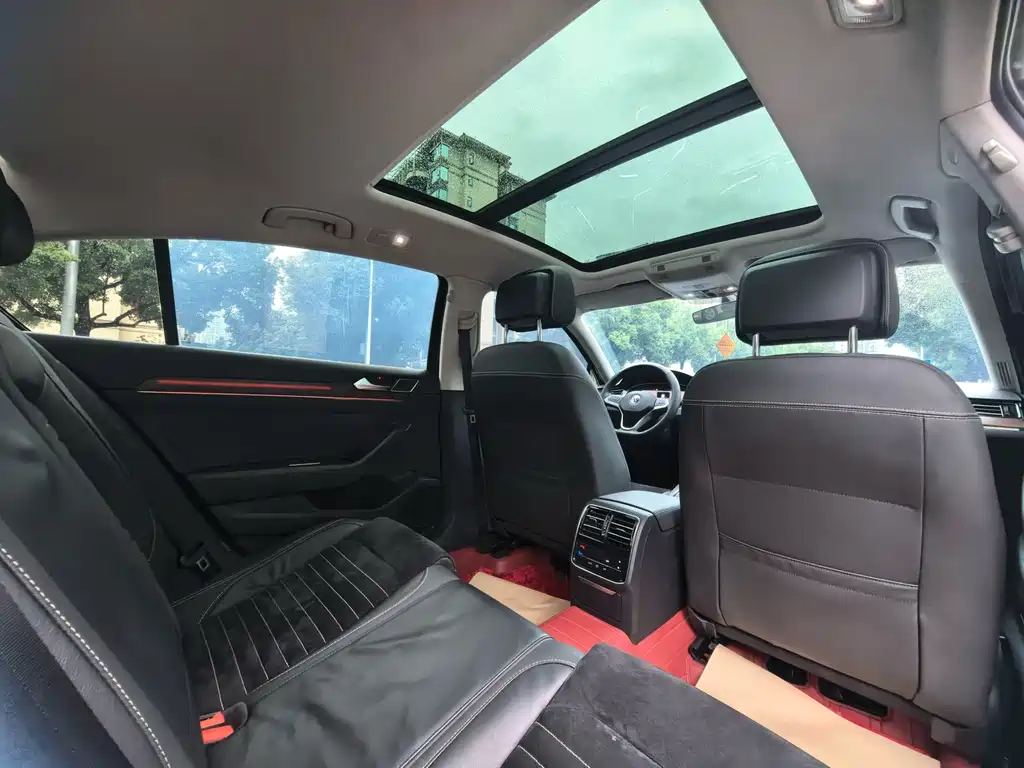 Magotan 330 TSI DSG Luxury