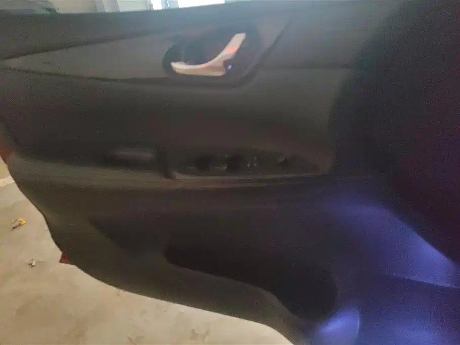 Tiida 1.6 L CVT Smart Travel