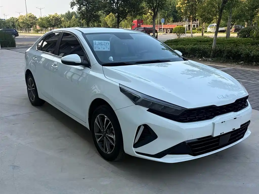 Kia K3 Facelift 1.5 L CVT Fashion