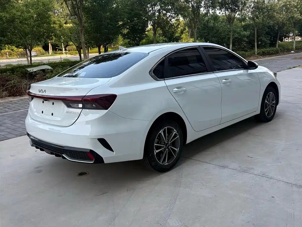 Kia K3 Facelift 1.5 L CVT Fashion