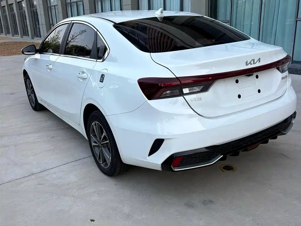 Kia K3 Facelift 1.5 L CVT Fashion