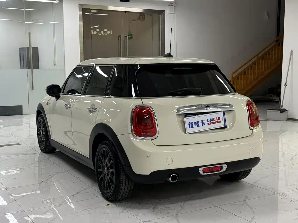 MINI 1.5 T ONE 5-door