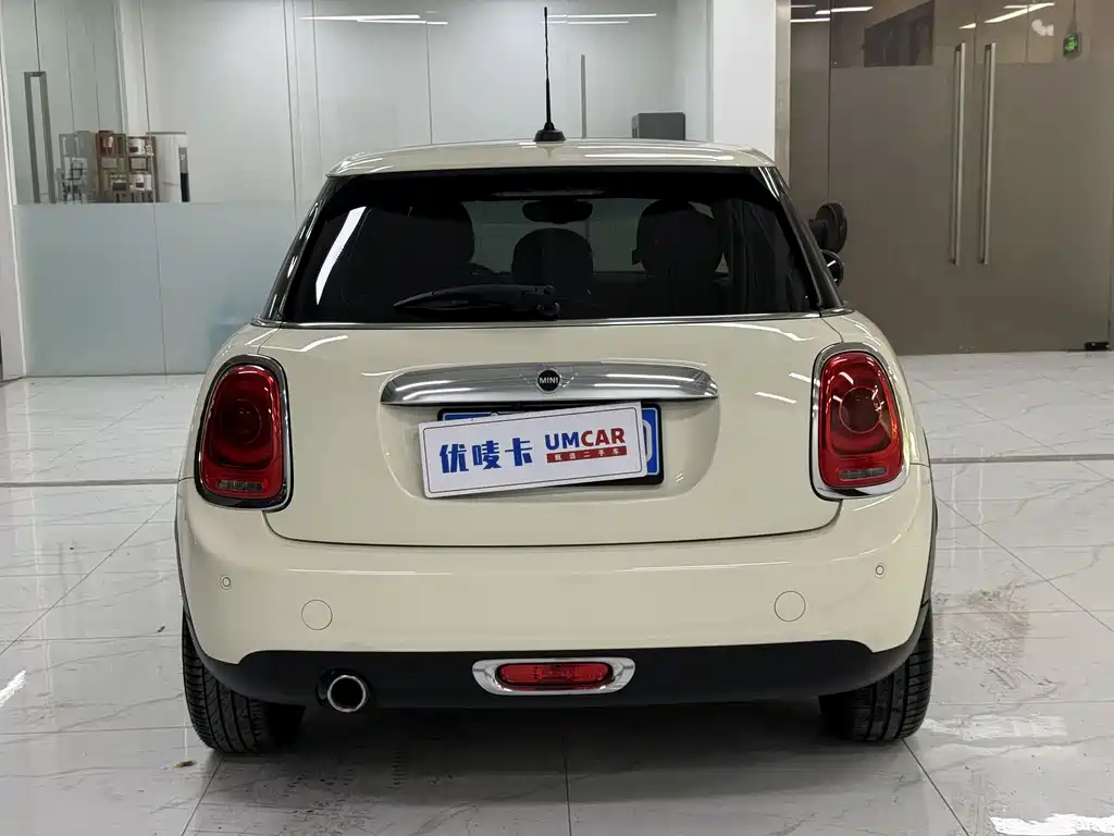 MINI 1.5 T ONE 5-door