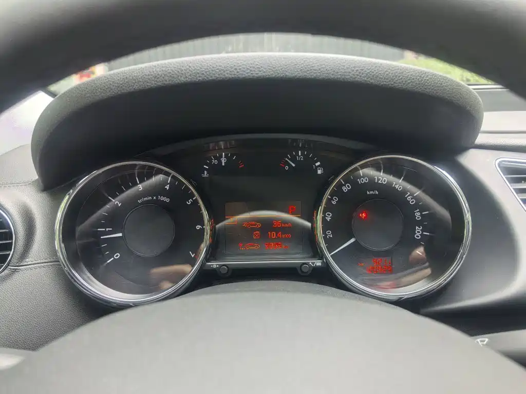 Peugeot 3008 2.0 L Auto Trendy