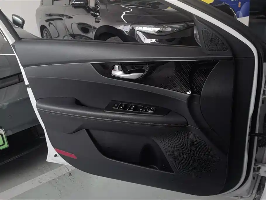 Kia K3 起亚K3 2020款 1.4 T DCT 智享运动版