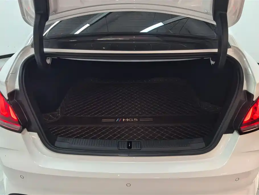 MG5 180 DVVT Manual Style
