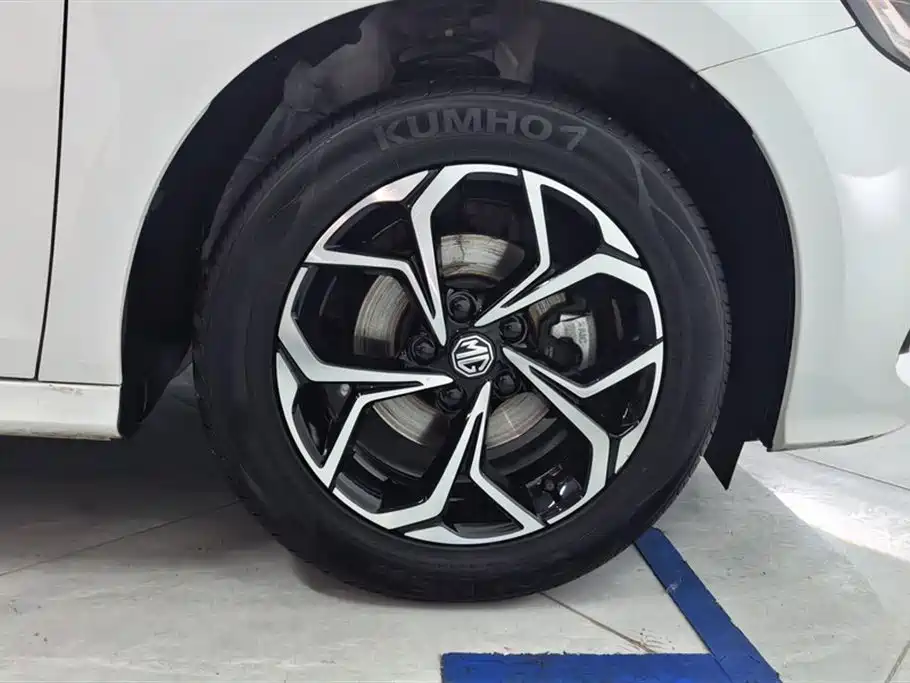 MG5 180 DVVT Manual Style