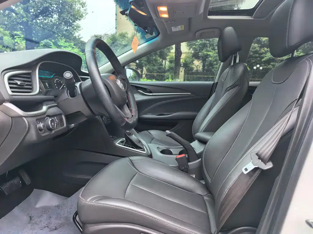 Excelle GT 1.3 T Auto Light Hybrid Elite