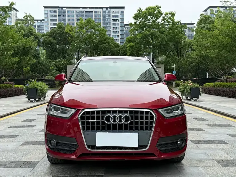 Audi Q3 35 TFSI quattro Tech