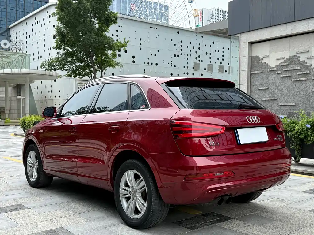Audi Q3 35 TFSI quattro Tech