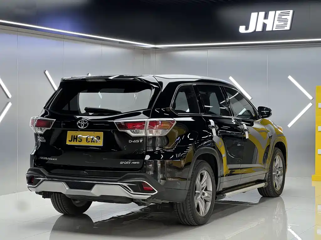 Highlander 2.0 T 4 WD Luxury 7-seat