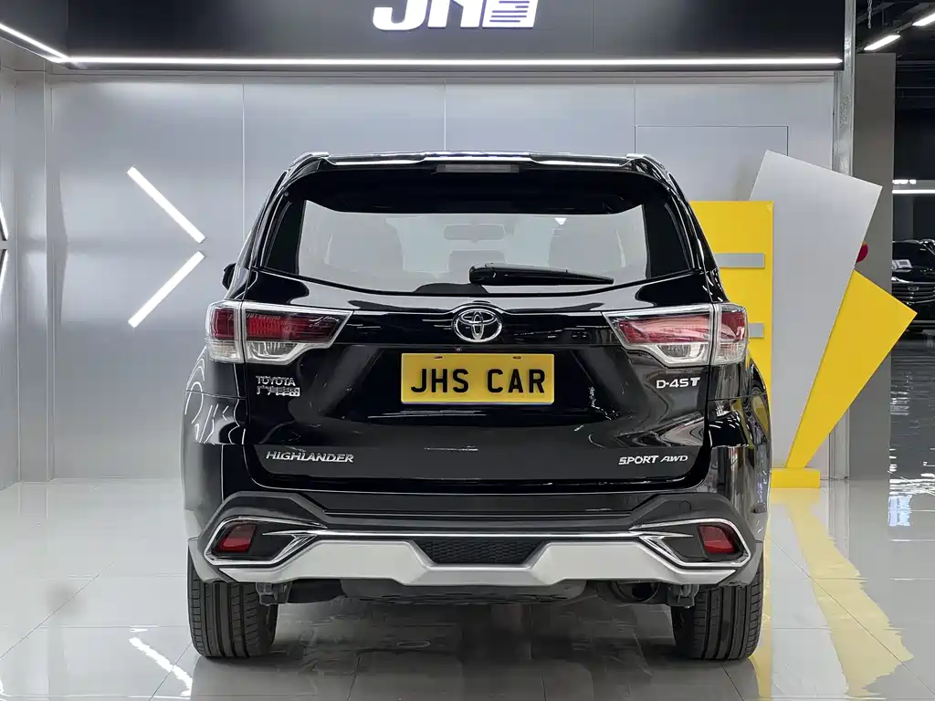Highlander 2.0 T 4 WD Luxury 7-seat