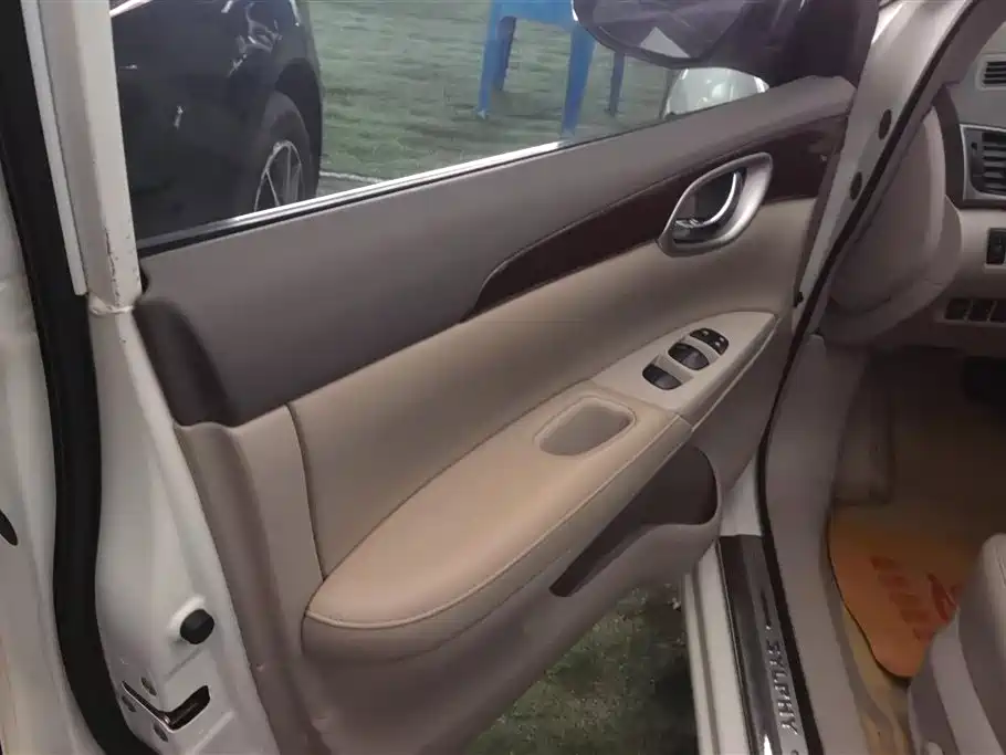 Sylphy 1.6 XL CVT Luxury