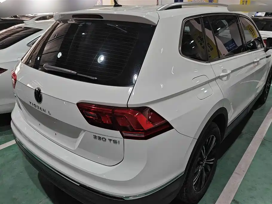 Tiguan L 380 TSI Auto 4 WD Smart Motion Luxury 7-seat CN-VI