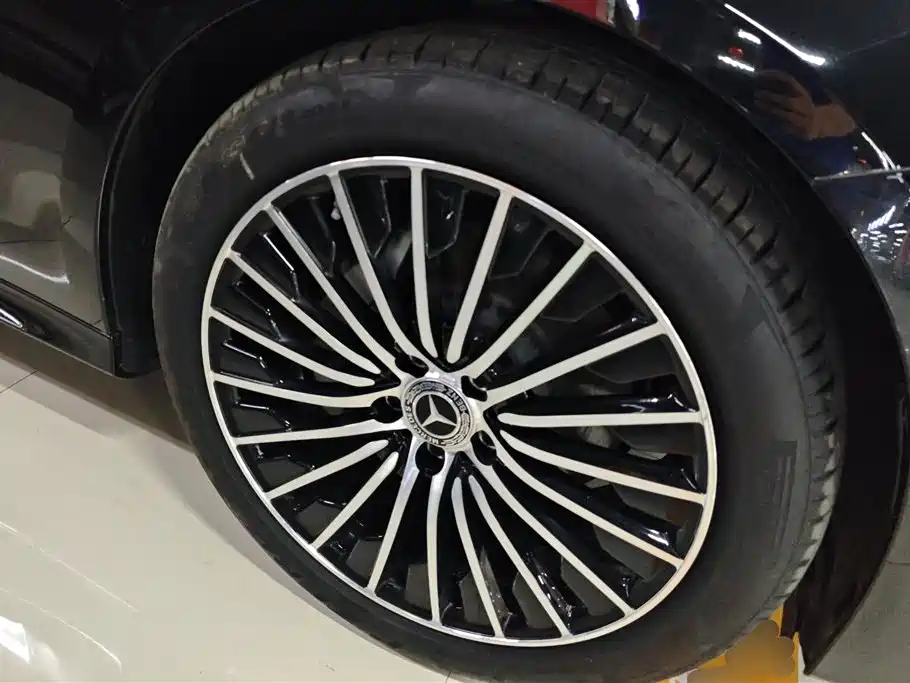 Mercedes-Benz E-Class E 300 L Fashion