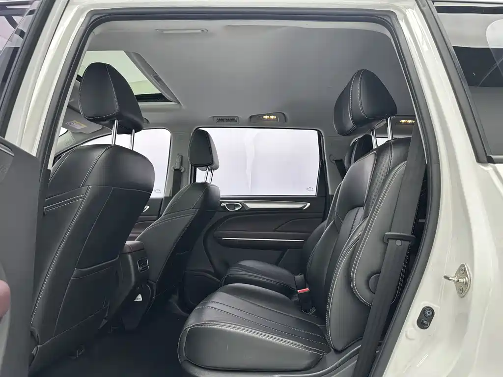 GAC Trumpchi M6 PRO 270 T DCT Luxury