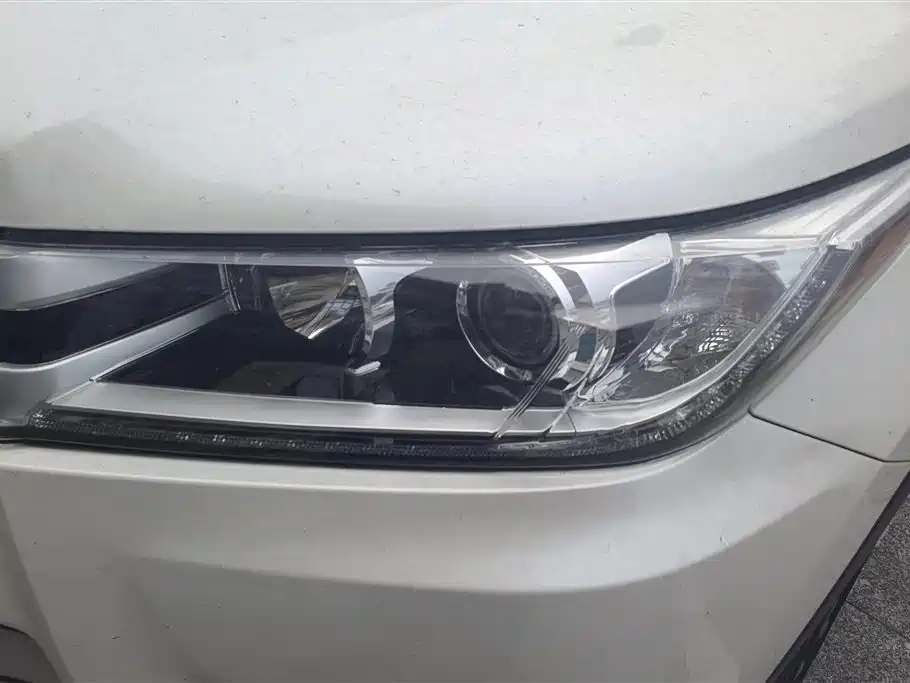Highlander 2.0 T 4 WD Luxury 7-seat CN-VI