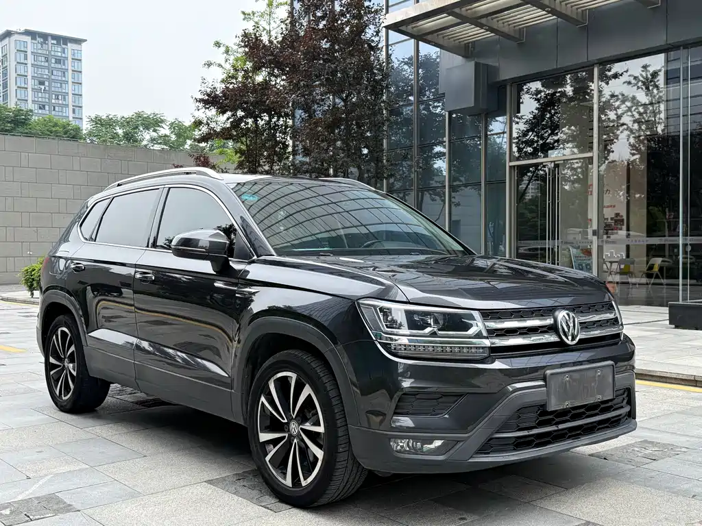 Tharu 280 TSI 2 WD Luxury CN-VI