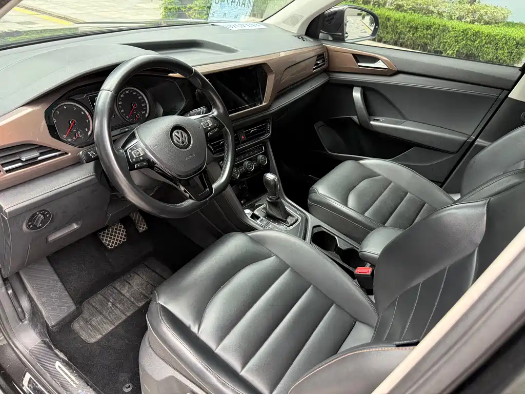 Tharu 280 TSI 2 WD Luxury CN-VI