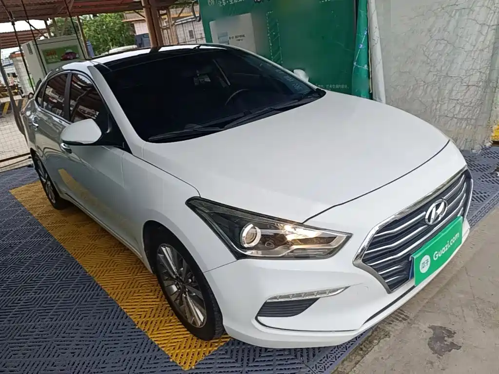 Mistra 1.6 T Auto Intelligent GLS CN-V