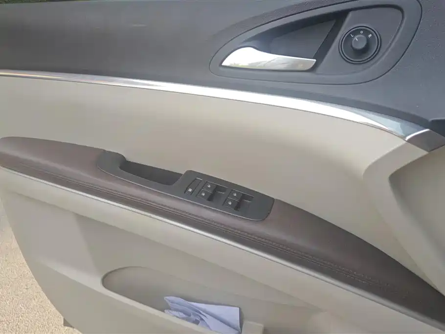 Buick GL8 Land Official Cabin 652 T Luxury