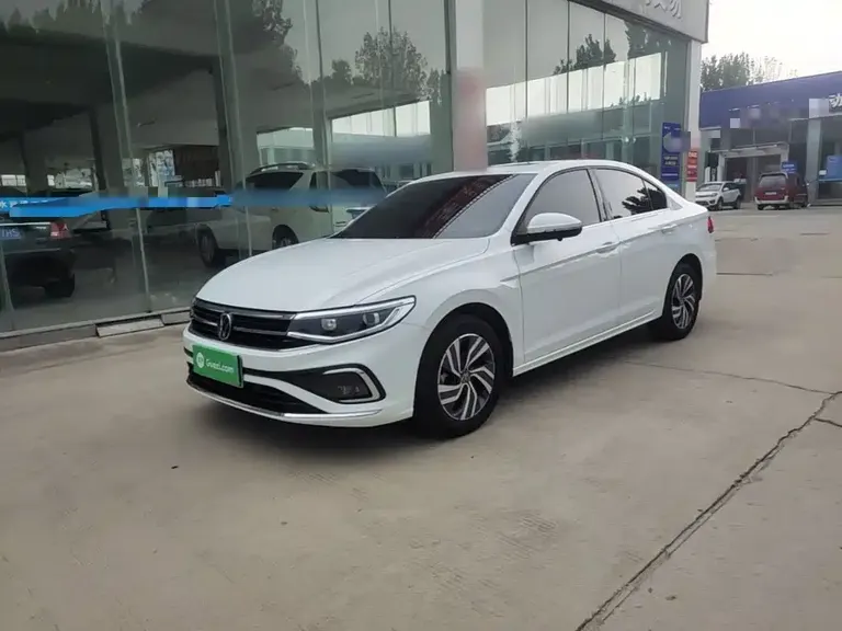 Volkswagen Bora 200 TSI DSG Smart Travel