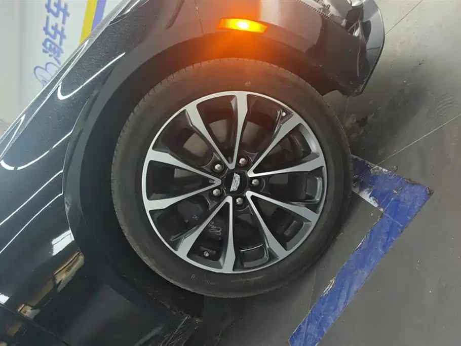 Cadillac CT5 28 T Distinguished