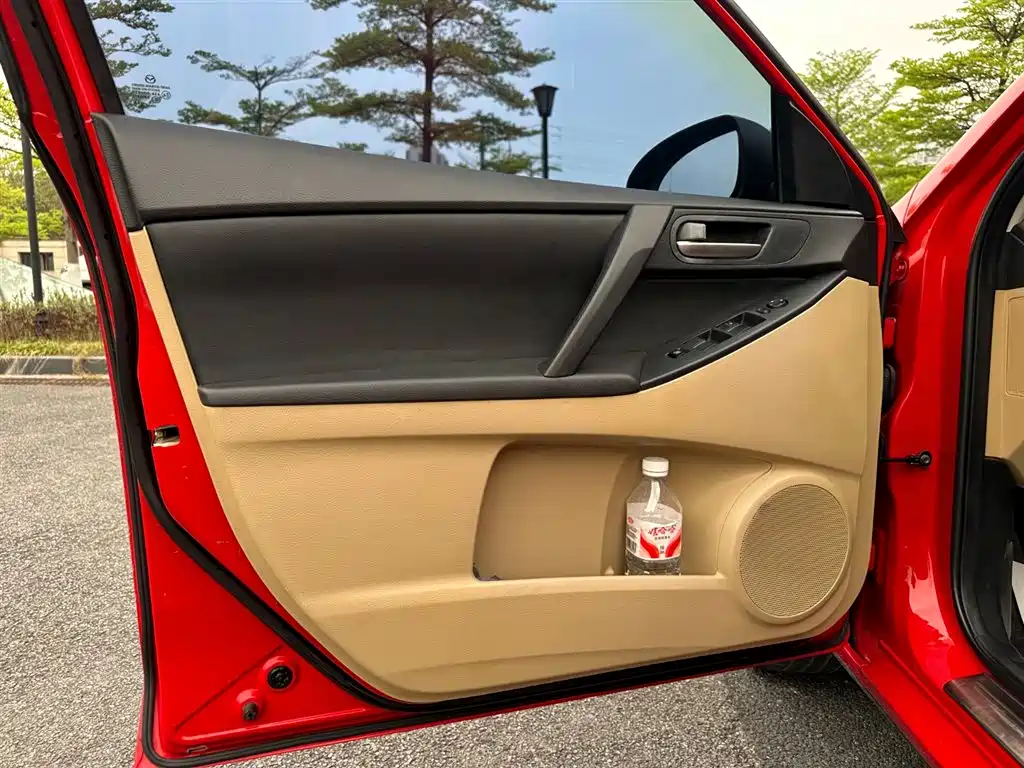 Mazda 3 Star Sedan 1.6 L Auto Comfort