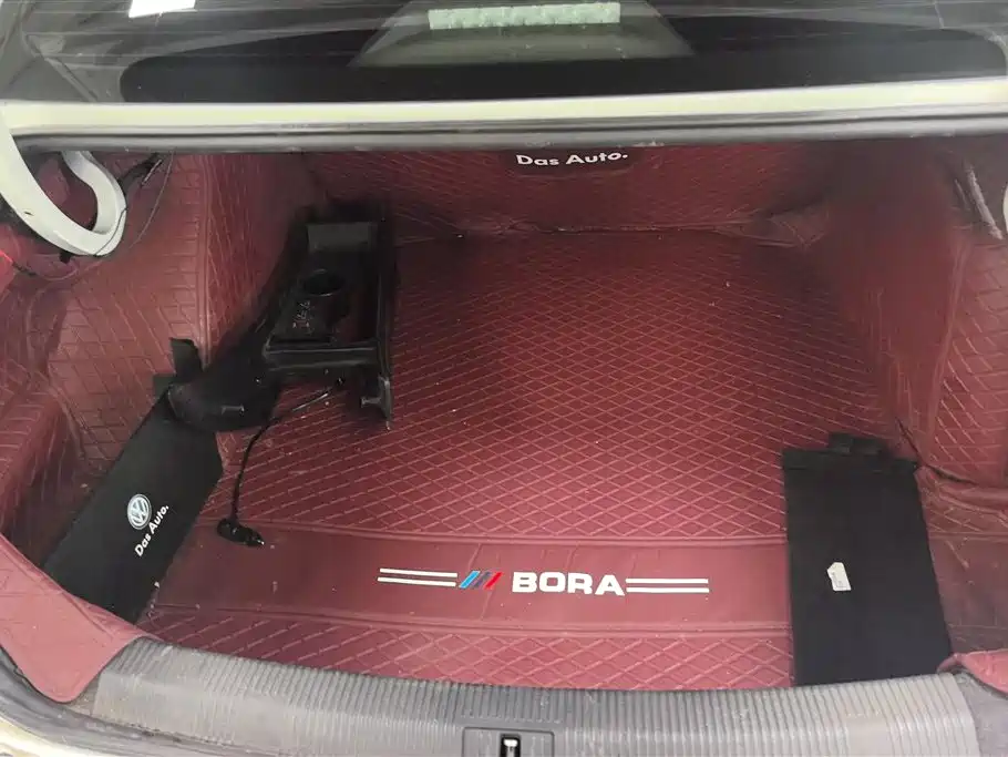Bora Facelift Bora · Legend 1.5 L Auto Fashion CN-VI