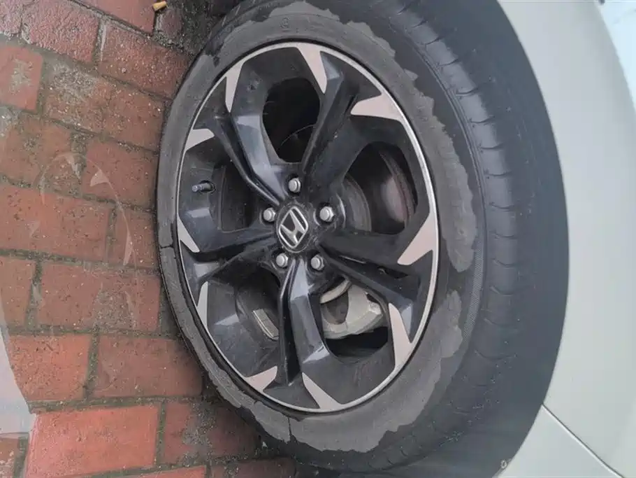 Civic 240 TURBO CVT Ignite Motion