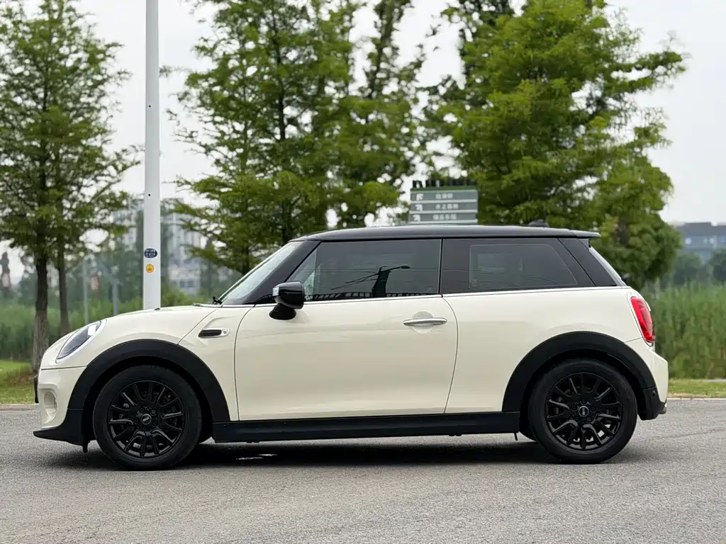 MINI 1.5 T ONE PLUS
