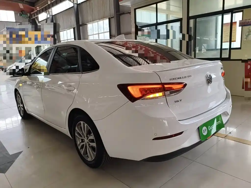 Excelle GT 18 T Auto Flagship