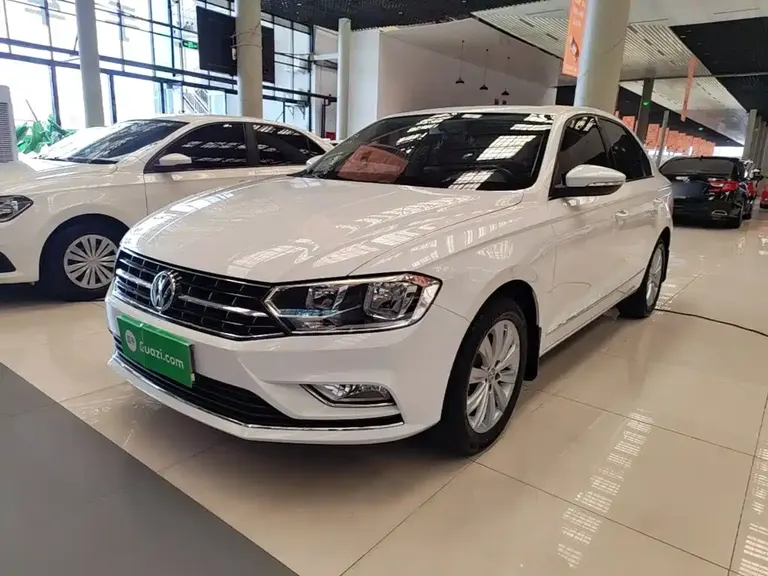 Volkswagen Bora 1.6 L Manual Comfort