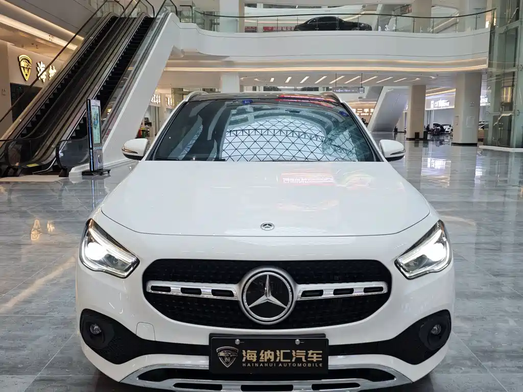 Mercedes-Benz GLA GLA 220