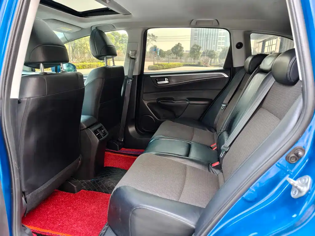 Jade 1.8 L Auto Comfort 5-seat