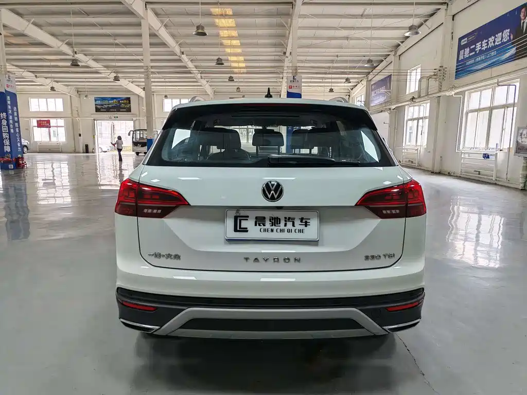 Tayron 330 TSI 2 WD Luxury Connected