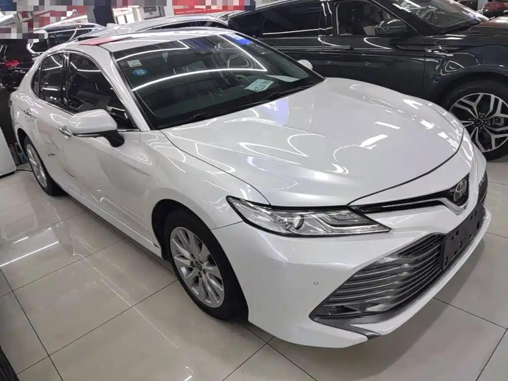 Camry 2.0 G Luxury