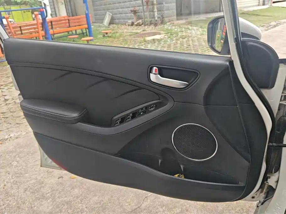 Kia K3 S 起亚K3 S 2014款 1.6 L 自动GLS