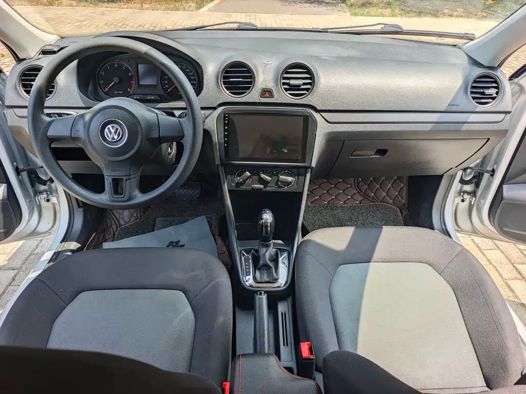 Jetta 1.6 L Auto Fashion