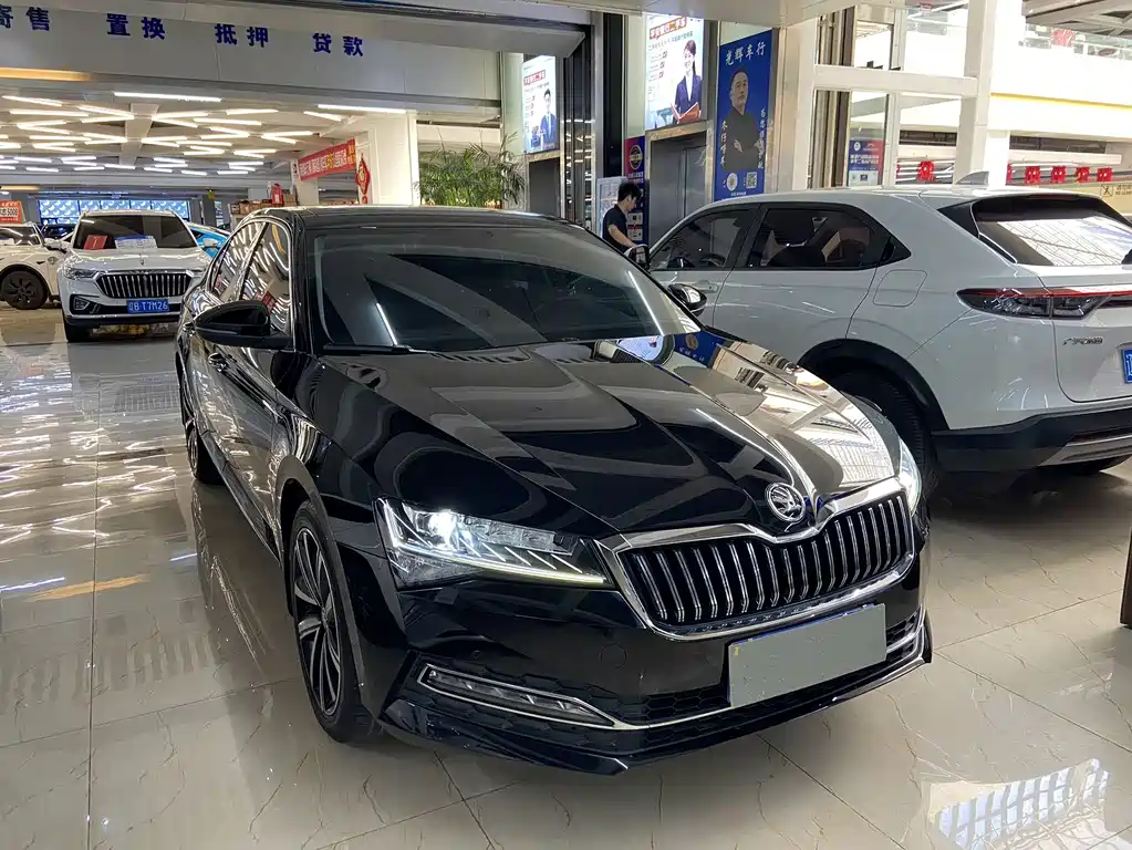 Superb TSI280 DSG Premium