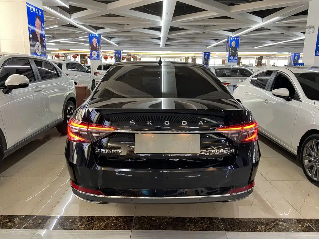Superb TSI280 DSG Premium