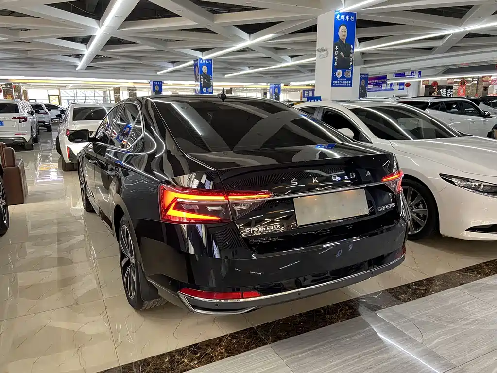 Superb TSI280 DSG Premium