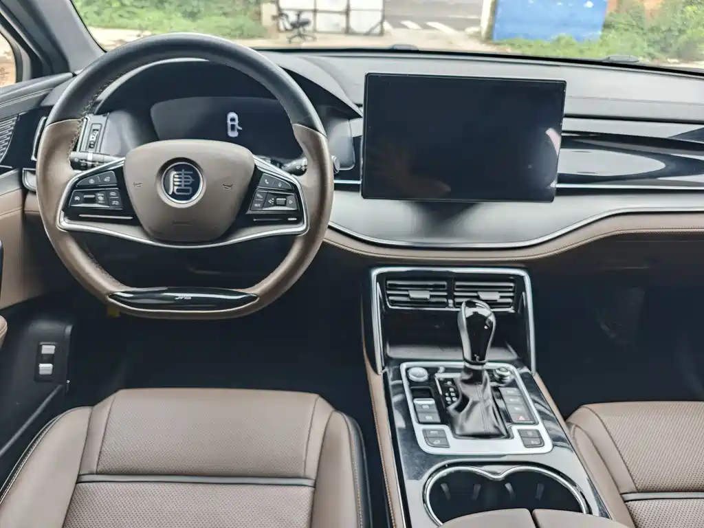 Tang 2.0 T Auto Flagship