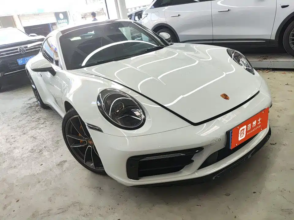 Porsche 911 Carrera 4 3.0 T