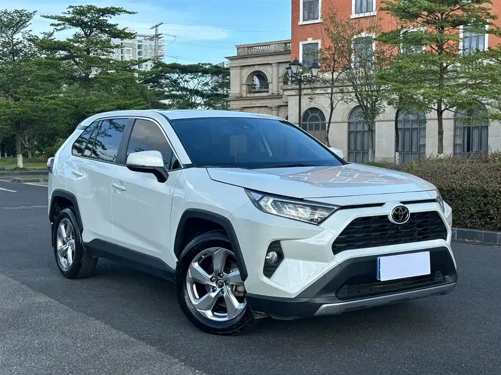RAV4 2.0 L CVT 2 WD Style