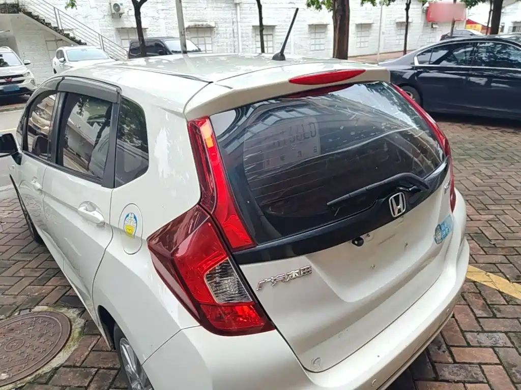 Fit 1.5 L CVT Comfort Sunroof